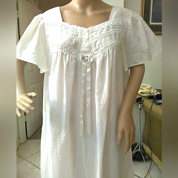 VINTAGE Carriage Court White Lace Nightgown LACE ROSE FAB. CONDITION. PTP 21-23 - Picture 4 of 8